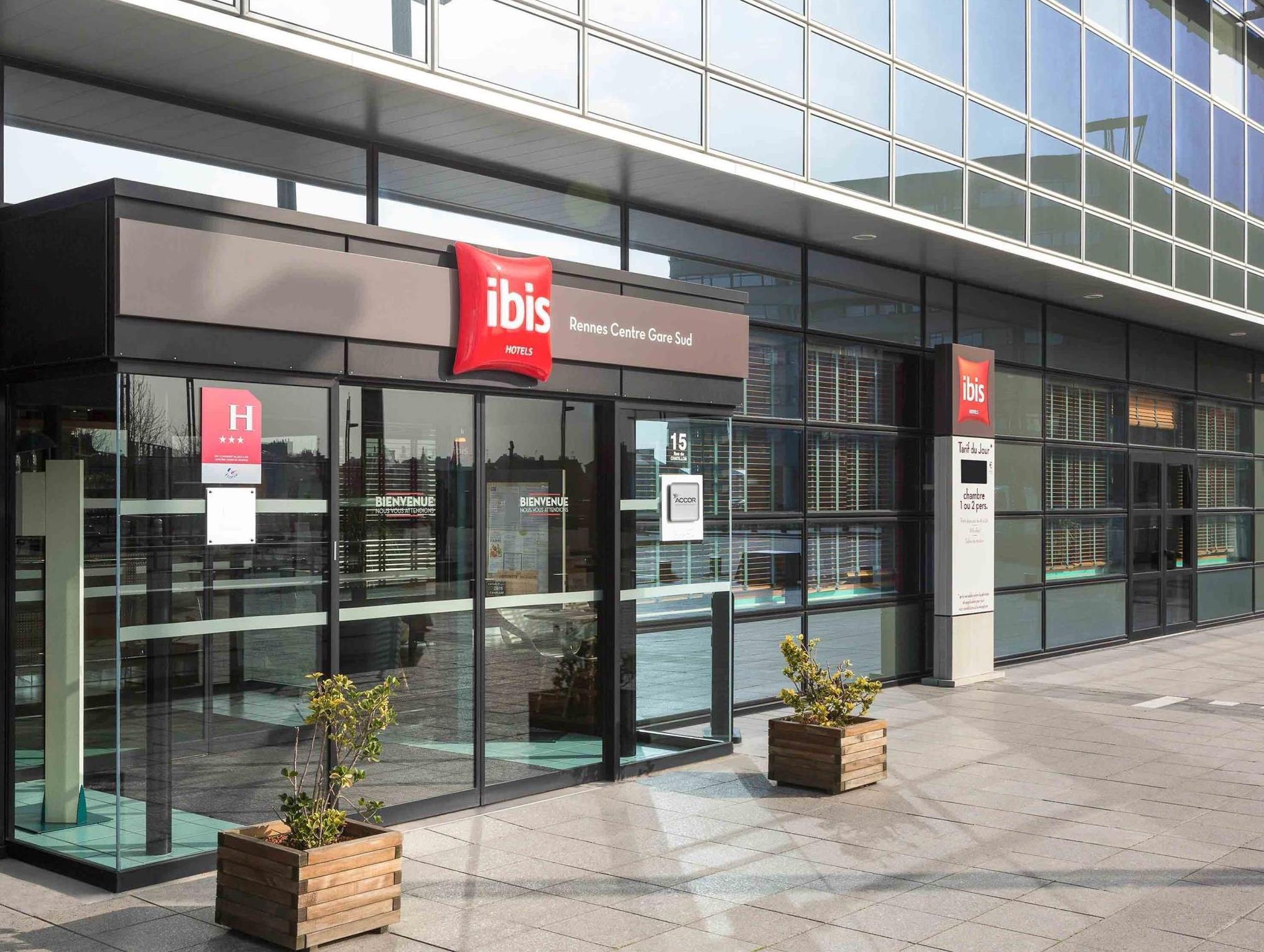 Hotel Ibis Rennes Centre Gare Sud Exterior foto