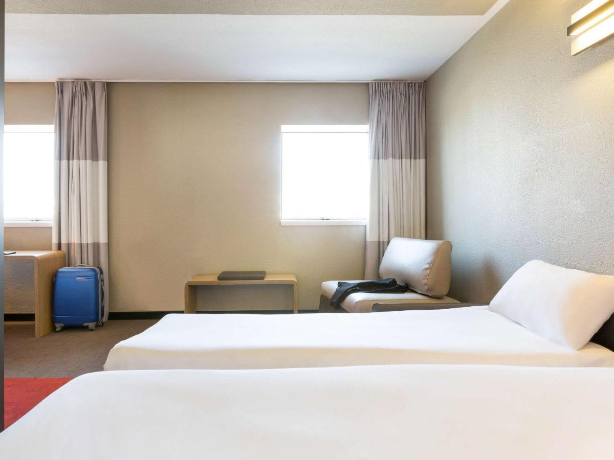 Hotel Ibis Rennes Centre Gare Sud Exterior foto