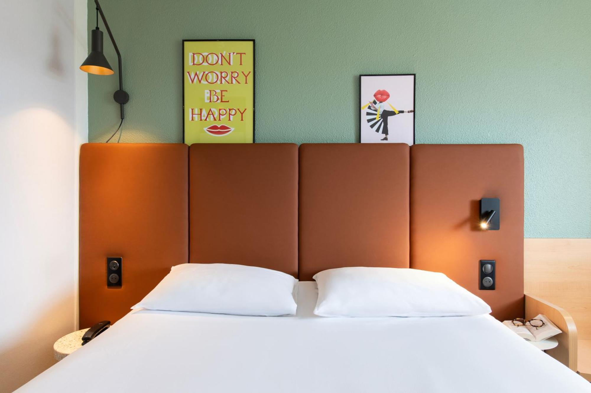 Hotel Ibis Rennes Centre Gare Sud Exterior foto