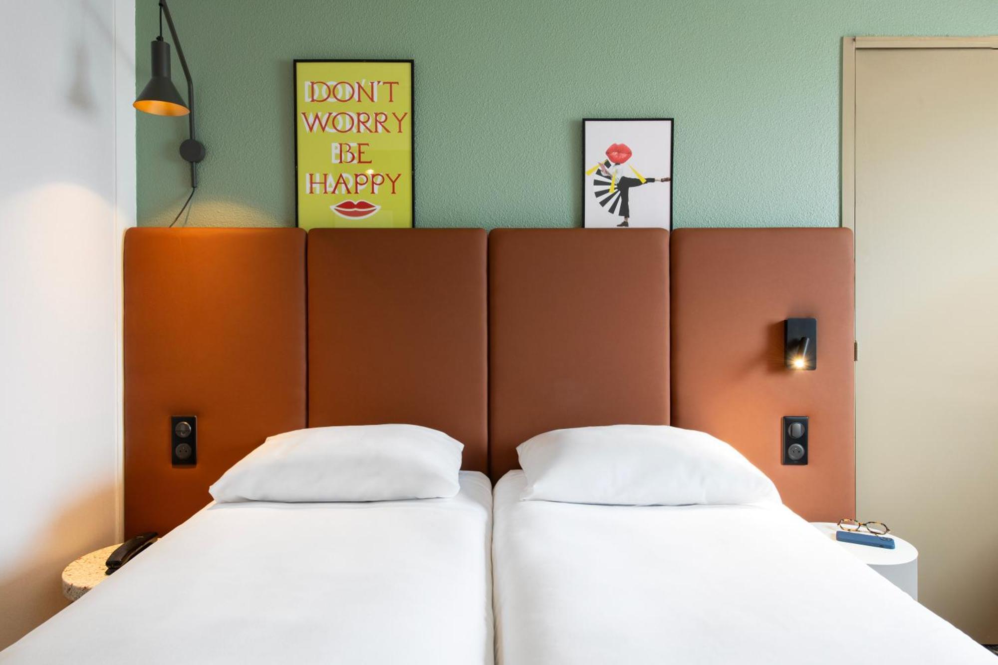 Hotel Ibis Rennes Centre Gare Sud Exterior foto