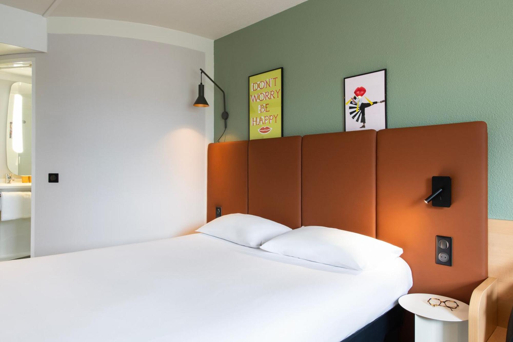 Hotel Ibis Rennes Centre Gare Sud Exterior foto