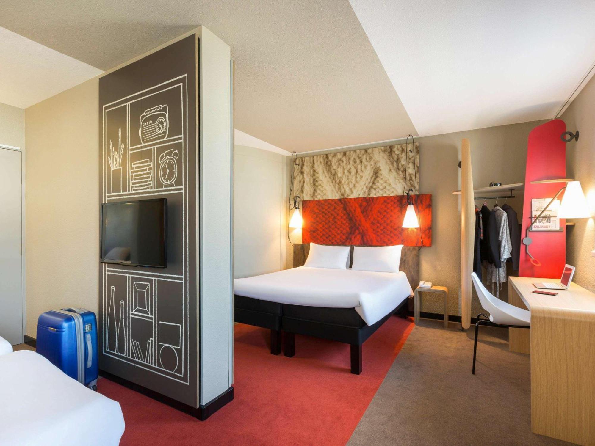 Hotel Ibis Rennes Centre Gare Sud Exterior foto