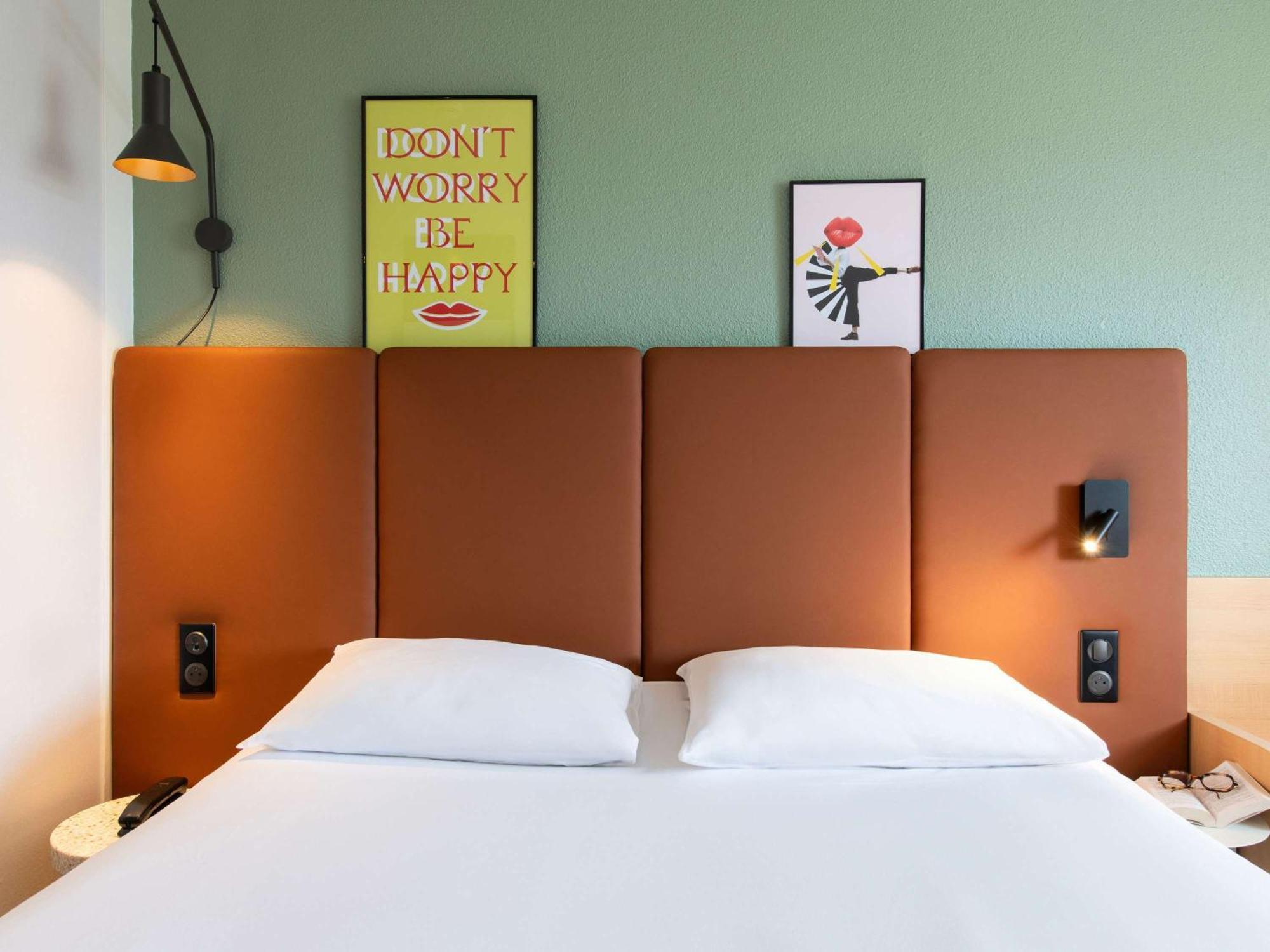 Hotel Ibis Rennes Centre Gare Sud Exterior foto