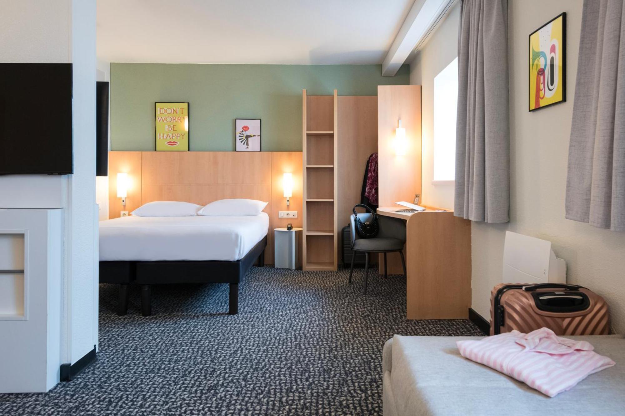 Hotel Ibis Rennes Centre Gare Sud Exterior foto