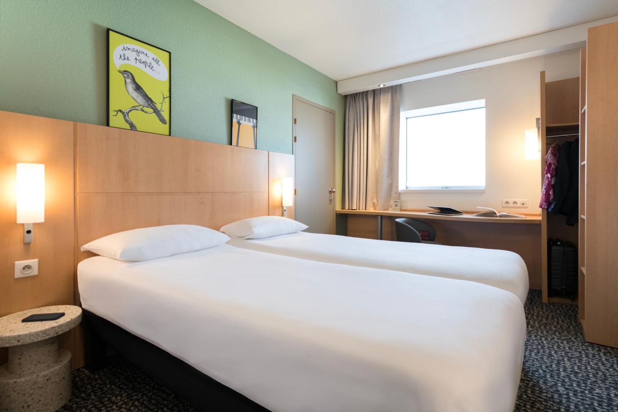 Hotel Ibis Rennes Centre Gare Sud Exterior foto