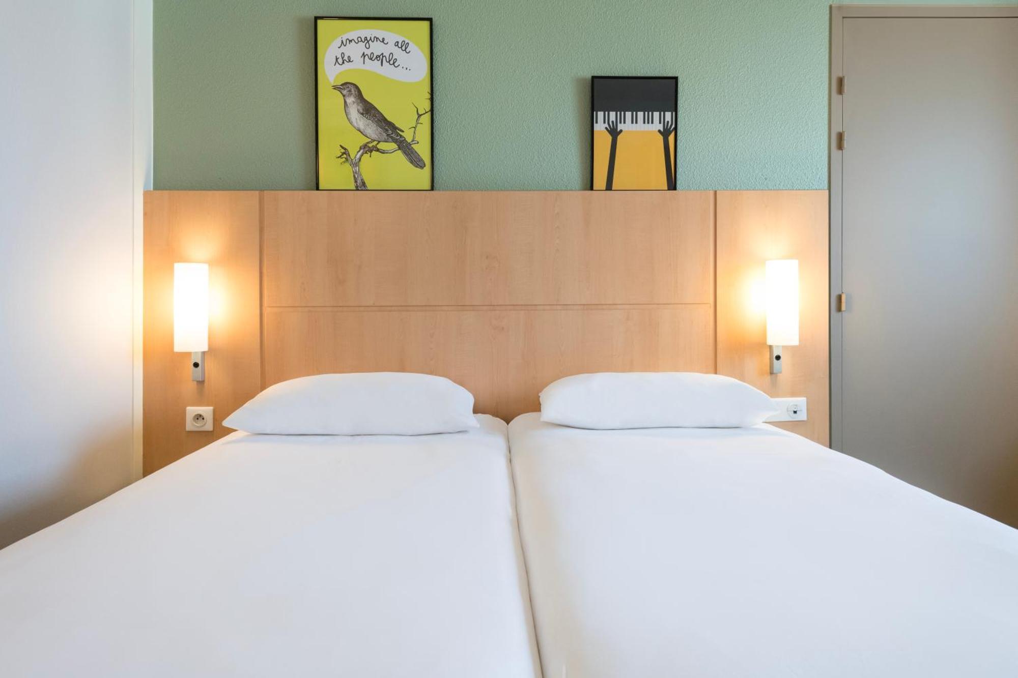 Hotel Ibis Rennes Centre Gare Sud Exterior foto