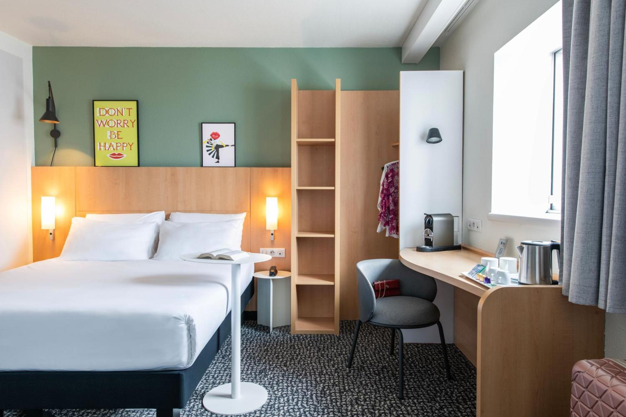 Hotel Ibis Rennes Centre Gare Sud Exterior foto