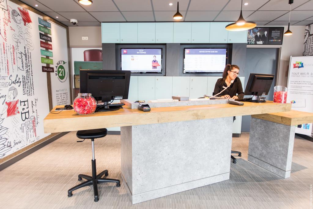 Hotel Ibis Rennes Centre Gare Sud Exterior foto